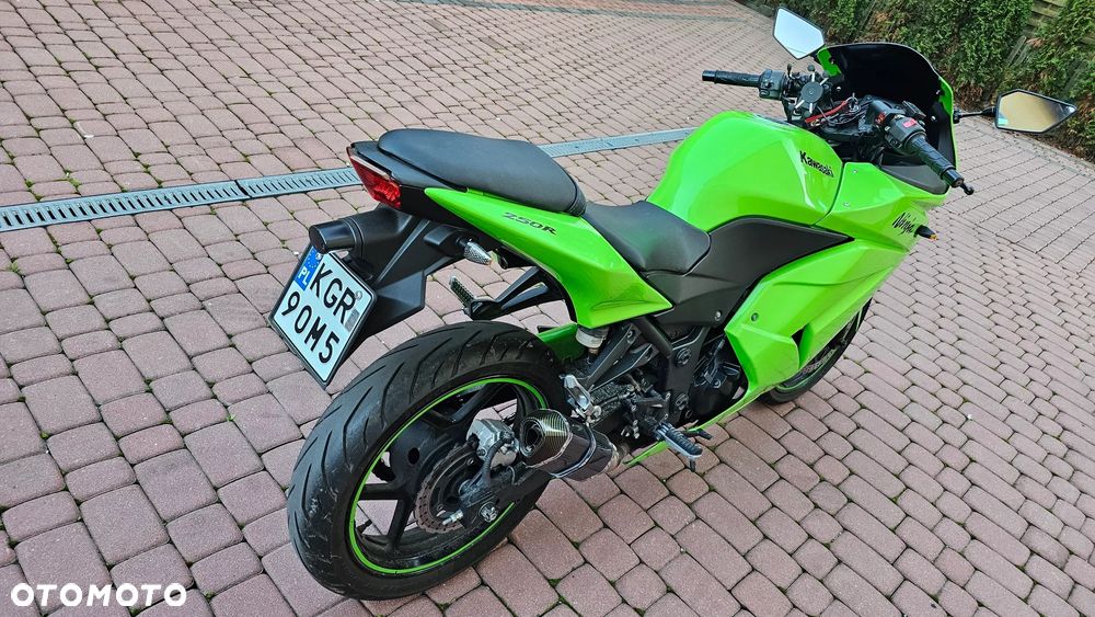 Kawasaki Ninja 250R - 27
