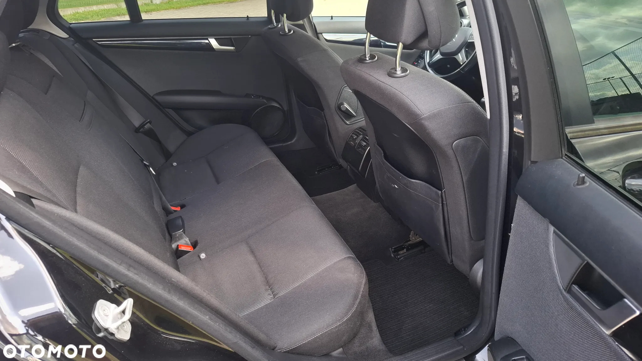 Mercedes-Benz Klasa C 200 T CDI DPF (BlueEFFICIENCY) Elegance - 15
