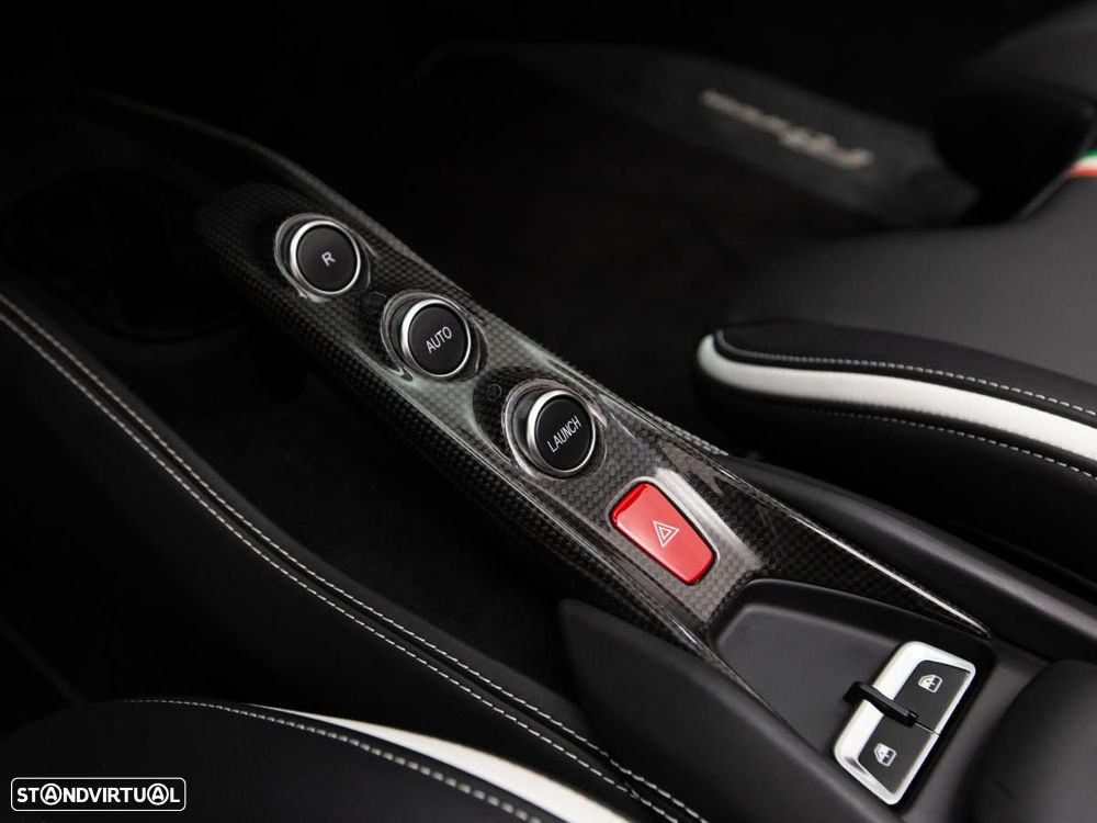 Ferrari F8 Tributo Standard - 25