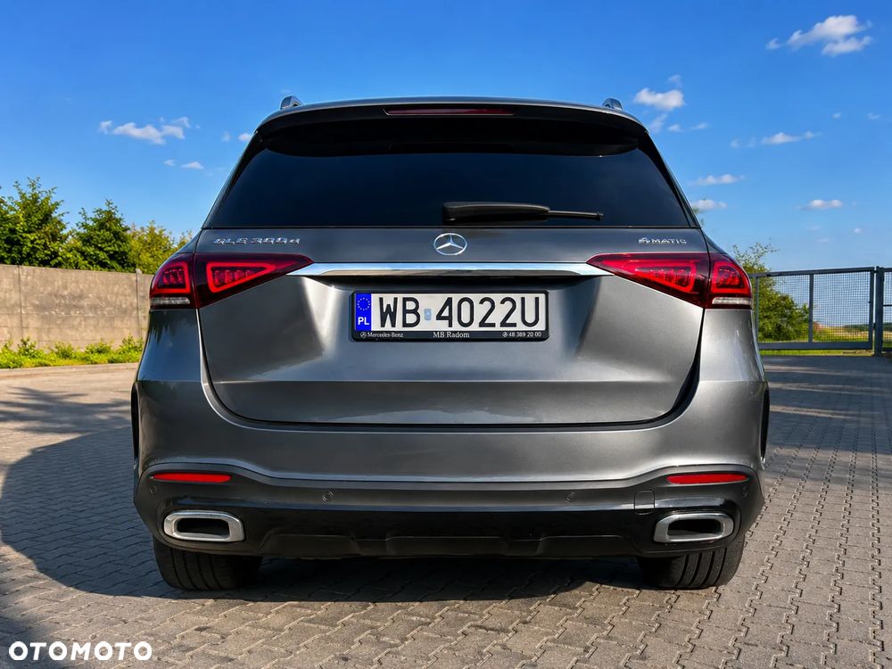 Mercedes-Benz GLE - 12