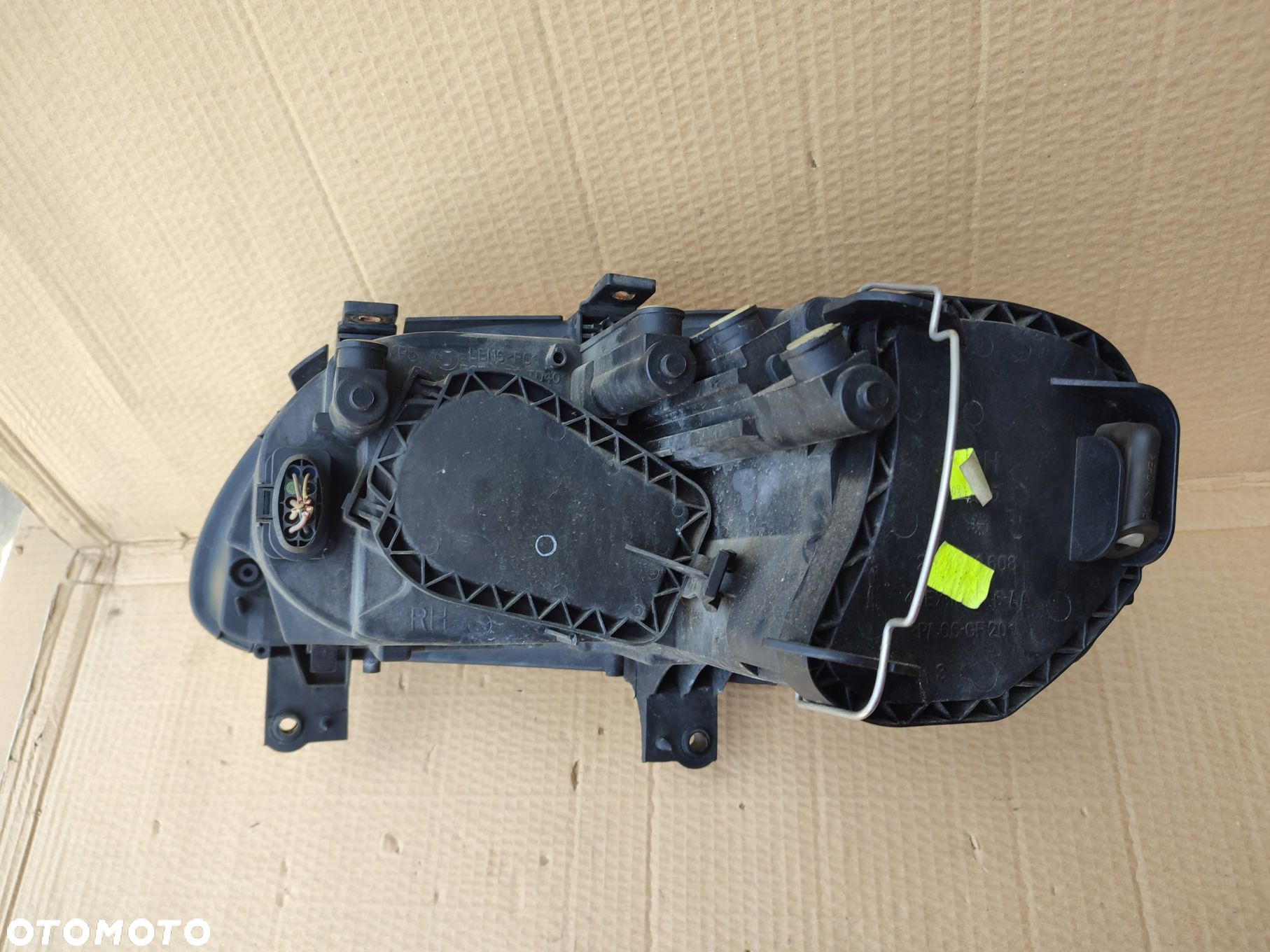 Lampa prawy przód VW CADDY III EUROPA 2K0941006B ORYGINAŁ - 7