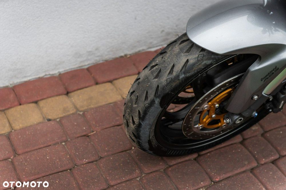 Honda CB - 8