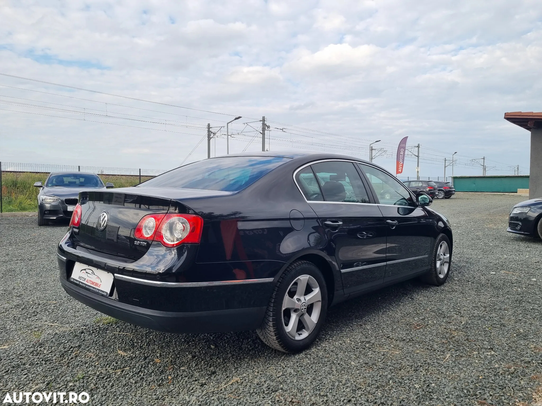 Volkswagen Passat - 9