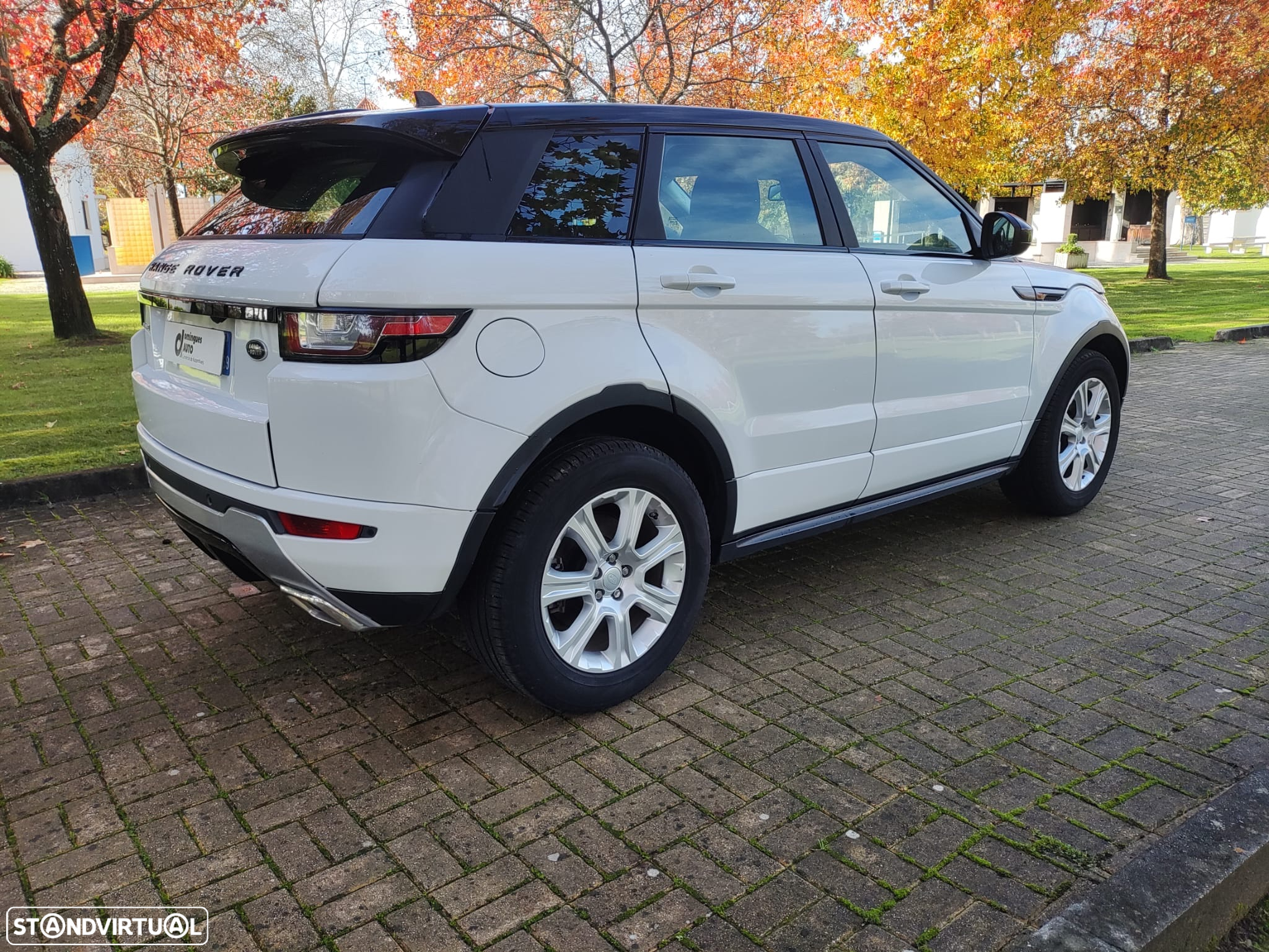 Land Rover Range Rover Evoque 2.0 TD4 SE Dynamic Auto - 15