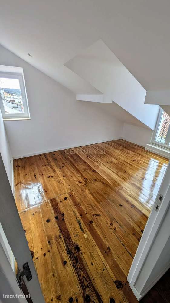 Apartamento T2 no vibrante bairro de Benfica - Grande imagem: 3/15