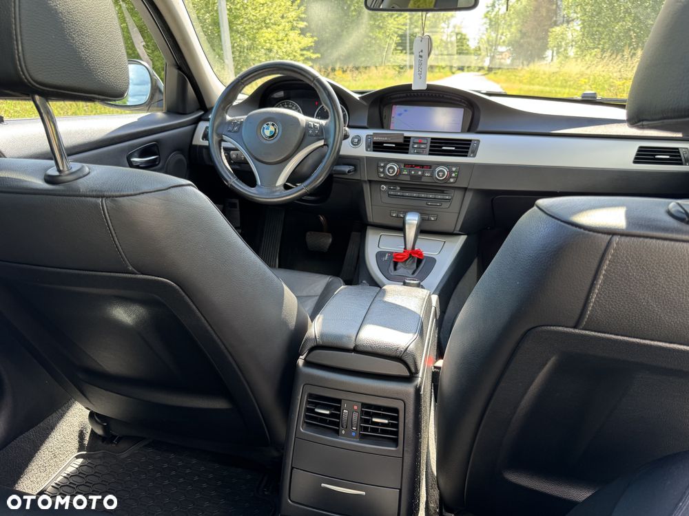 BMW Seria 3 320d DPF - 9