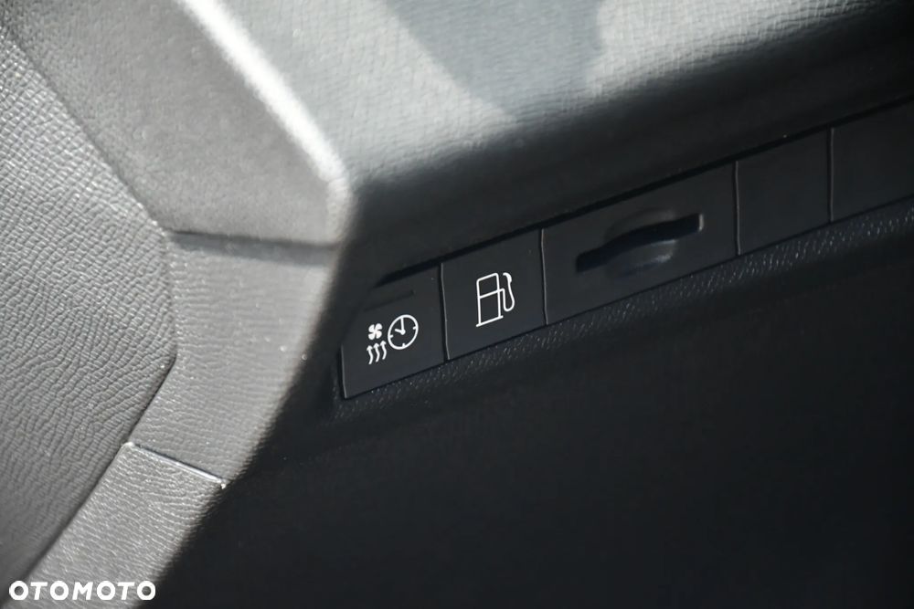 Peugeot 308 1.6 Hybrid PHEV GT Pack EAT8 - 30