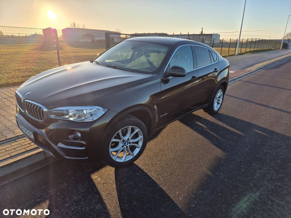 BMW X6 xDrive40d - 11