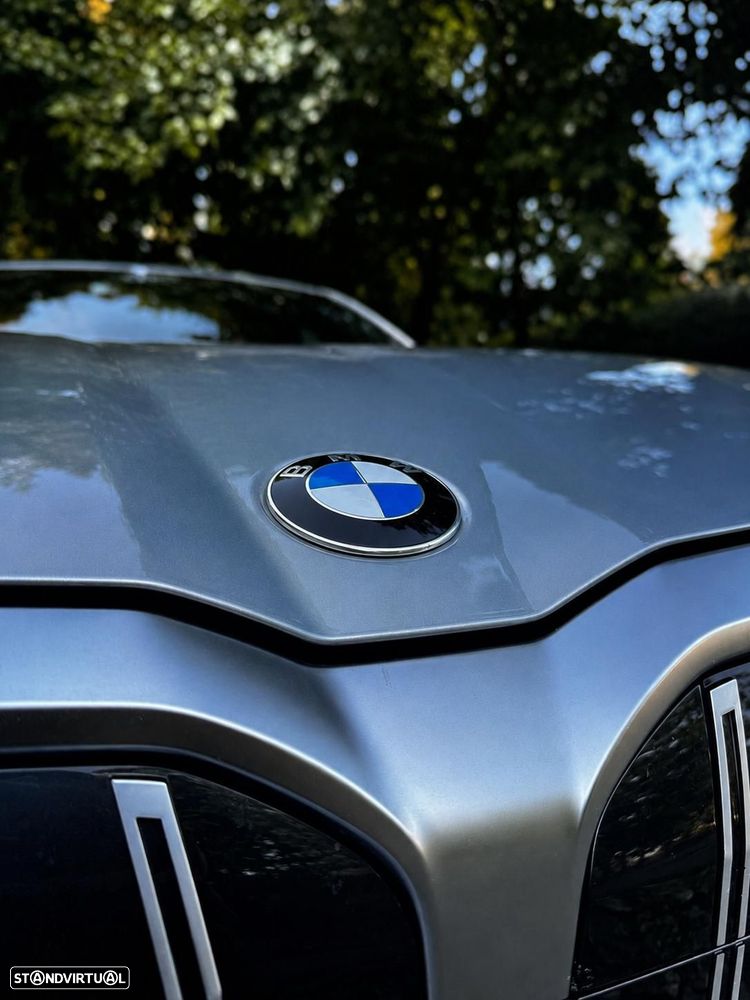 BMW 520 d Pack Desportivo M Pro — fotografia 10