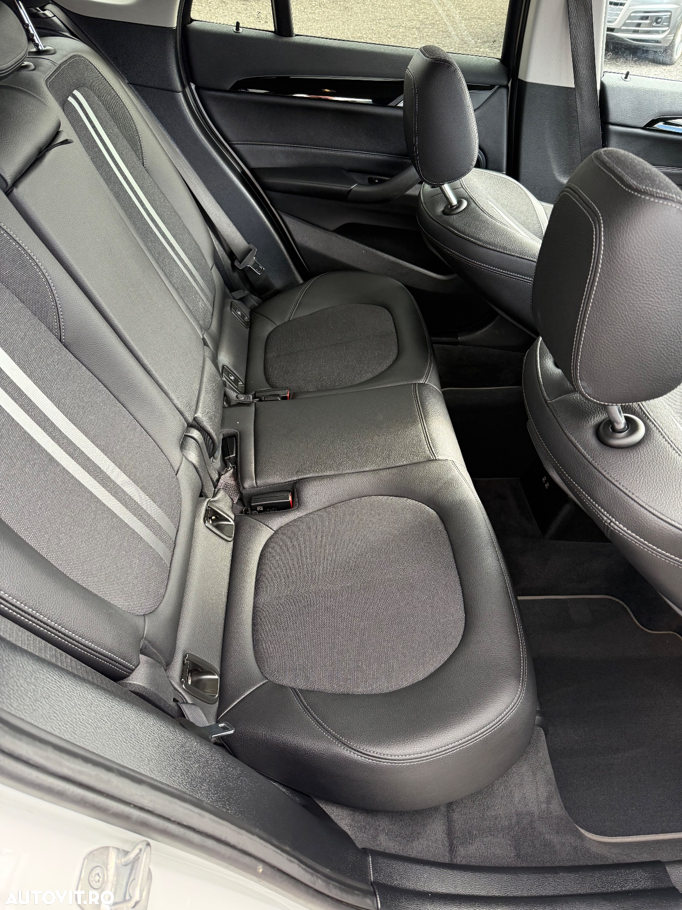 BMW X1 xDrive18d Aut. Sport Line - 22