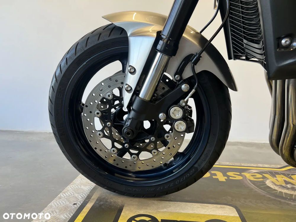 Yamaha FZ - 13