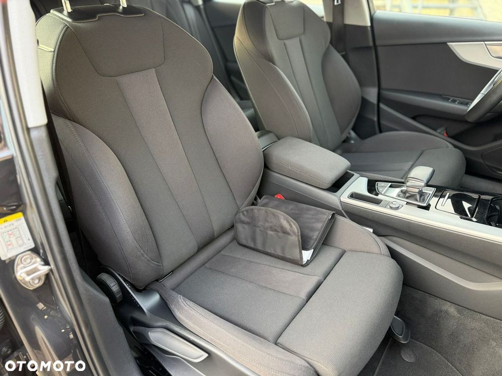Audi A4 Avant 35 TFSI S tronic S line - 9