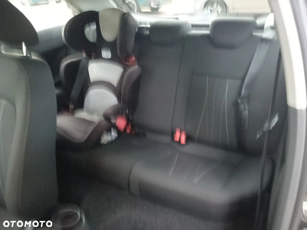 Seat Ibiza SC 1.4 16V Style - 25