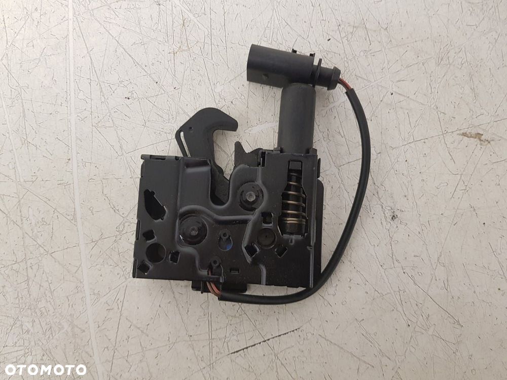 ORYGINALNY ZAMEK RYGIEL MASKI VW GOLF VIII 8 T-ROC 2GA823509 - 3