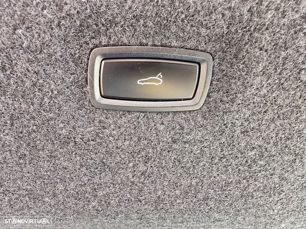 Porsche Taycan Bateria Performance Plus - 26