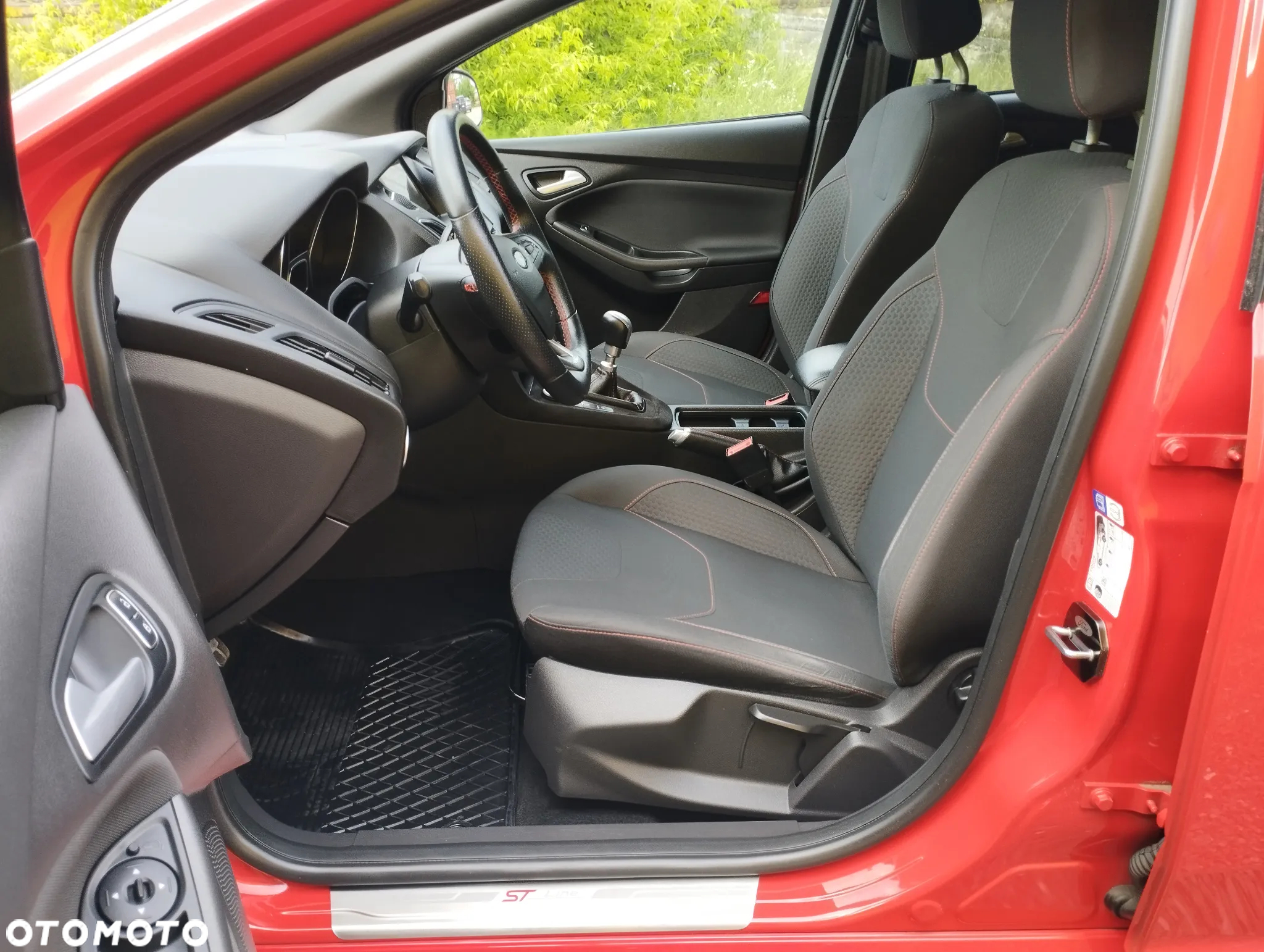 Ford Focus Turnier 1.5 EcoBoost Start-Stopp-System ST-LINE - 7