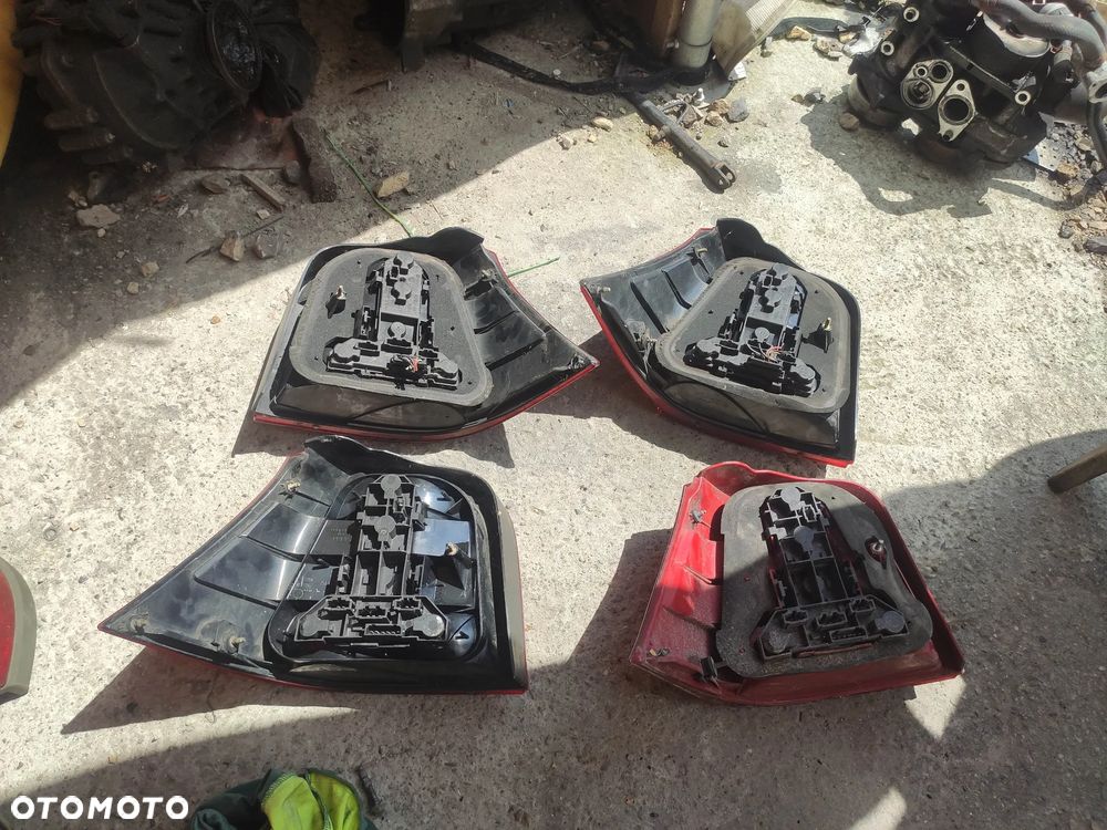 Lampa Prawy Lewy tył Vw Golf IV H/B z listwą żar - 6