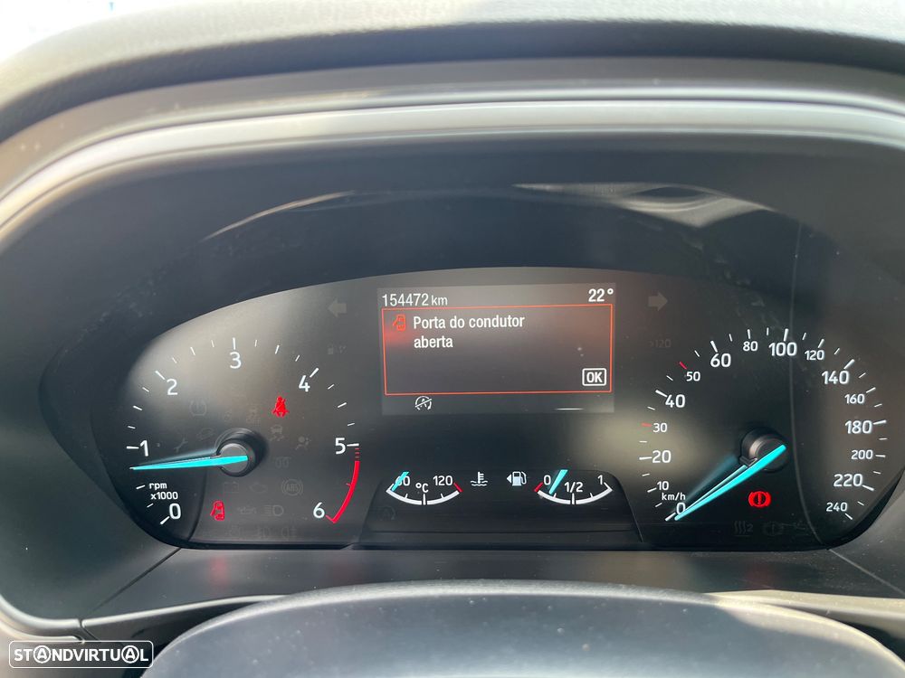 Ford Focus SW 1.5 TDCi EcoBlue Connected - 36