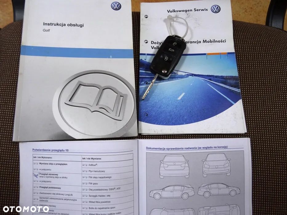 Volkswagen Golf VI 1.6 TDI Comfortline - 25