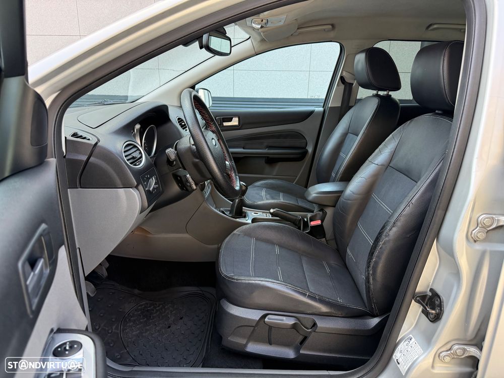 Ford Focus SW 1.6 TDCi Titanium 17 - 15