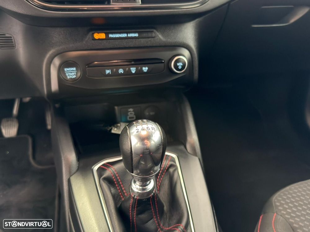 Ford Focus 1.0 EcoBoost ST-Line - 10