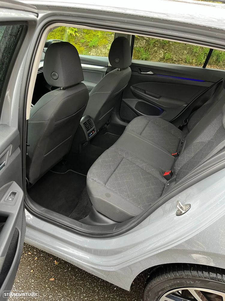 VW Golf Variant 2.0 TDi SCR Life - 17