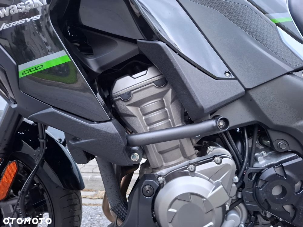 Kawasaki Versys 1000 - 10