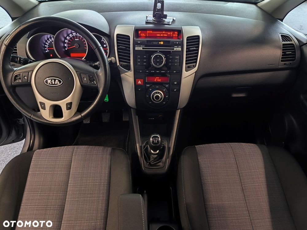 Kia Venga 1.6 CVVT Titanium Collection - 9