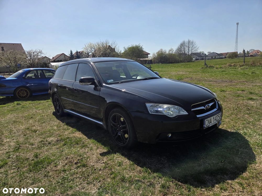 Subaru Legacy Kombi 3.0 4WD - 1