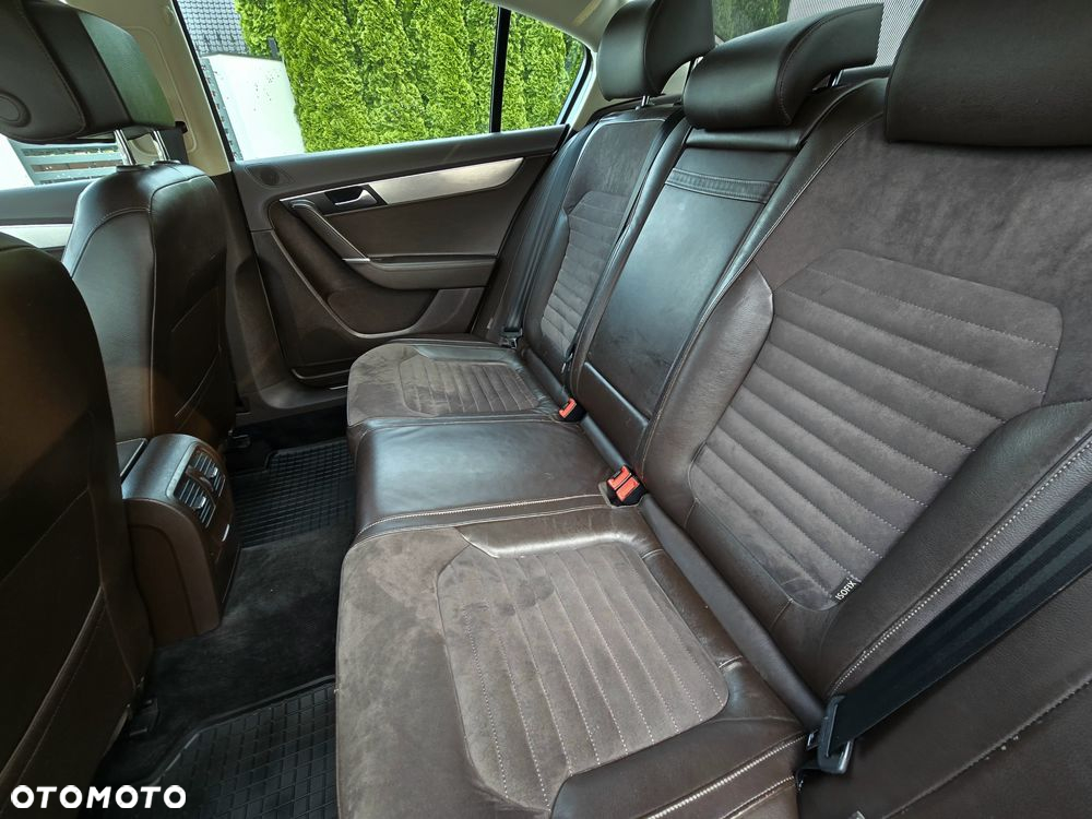 Volkswagen Passat 1.8 TSI Highline DSG - 38