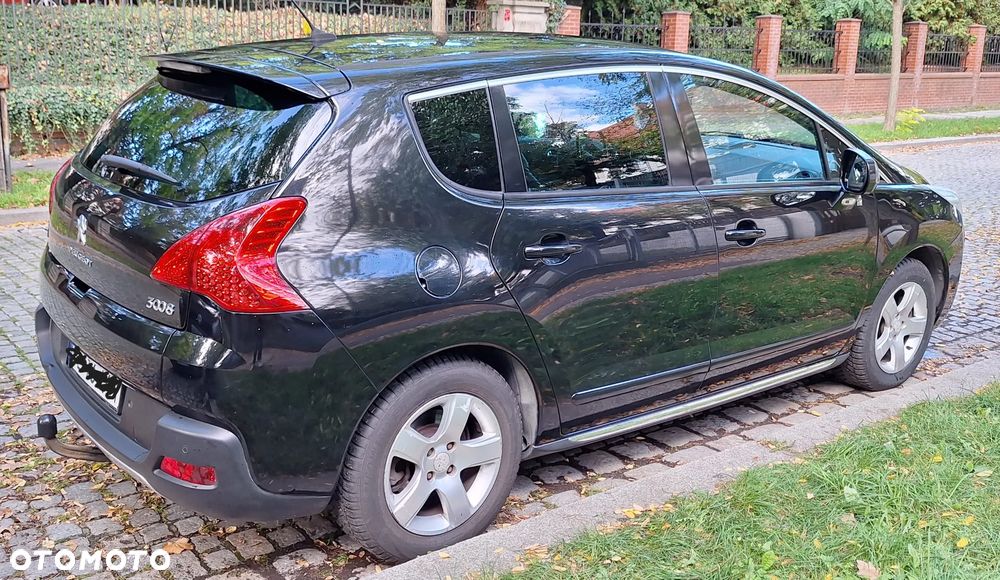 Peugeot 3008 2.0 HDi HYbrid4 - 22