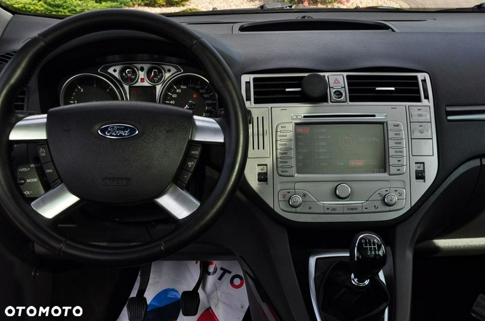 Ford Kuga - 29