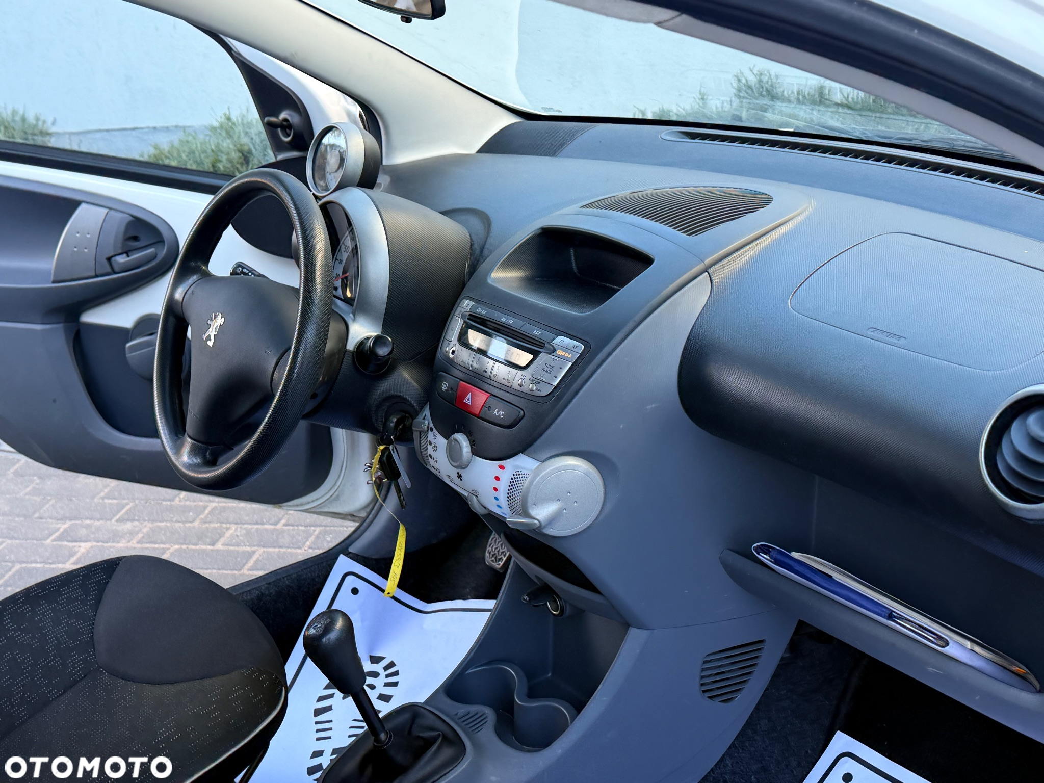 Peugeot 107 1.0 Happy - 6