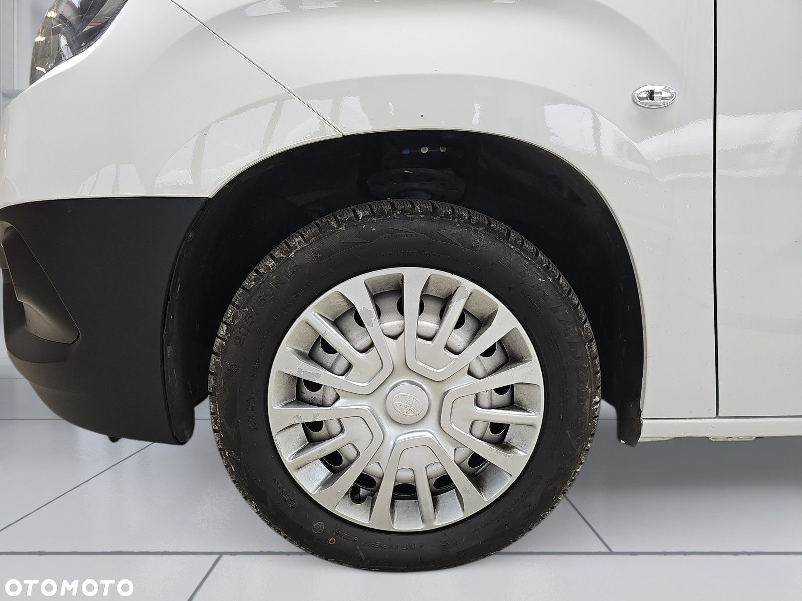 Toyota ProAce 2.3T 1.5 D-4D 75KM std Furgon Active - 26