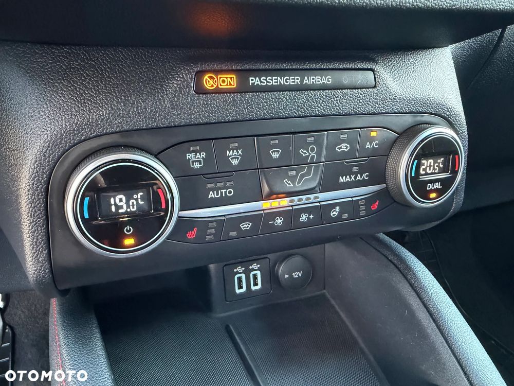 Ford Kuga 1.5 EcoBoost FWD ST-Line - 24