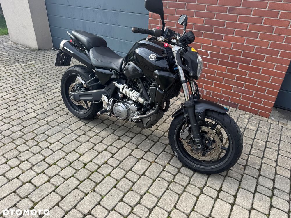 Yamaha MT - 4