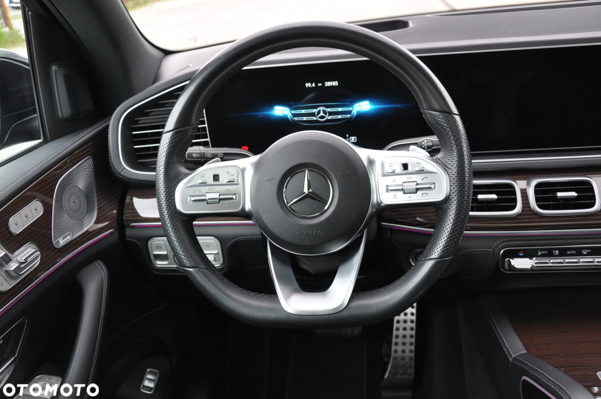 Mercedes-Benz GLE - 28