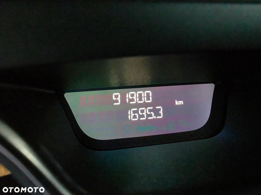 Renault Captur ENERGY dCi 90 Start&Stop Luxe - 18