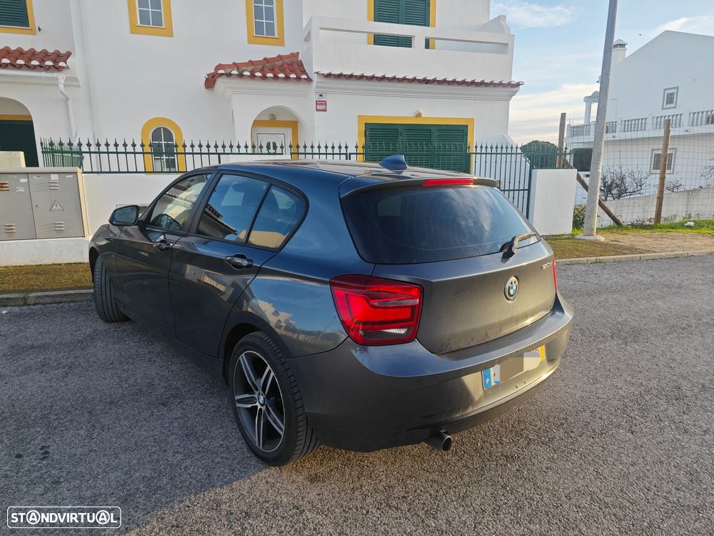 BMW 120 d Sport Line - 4