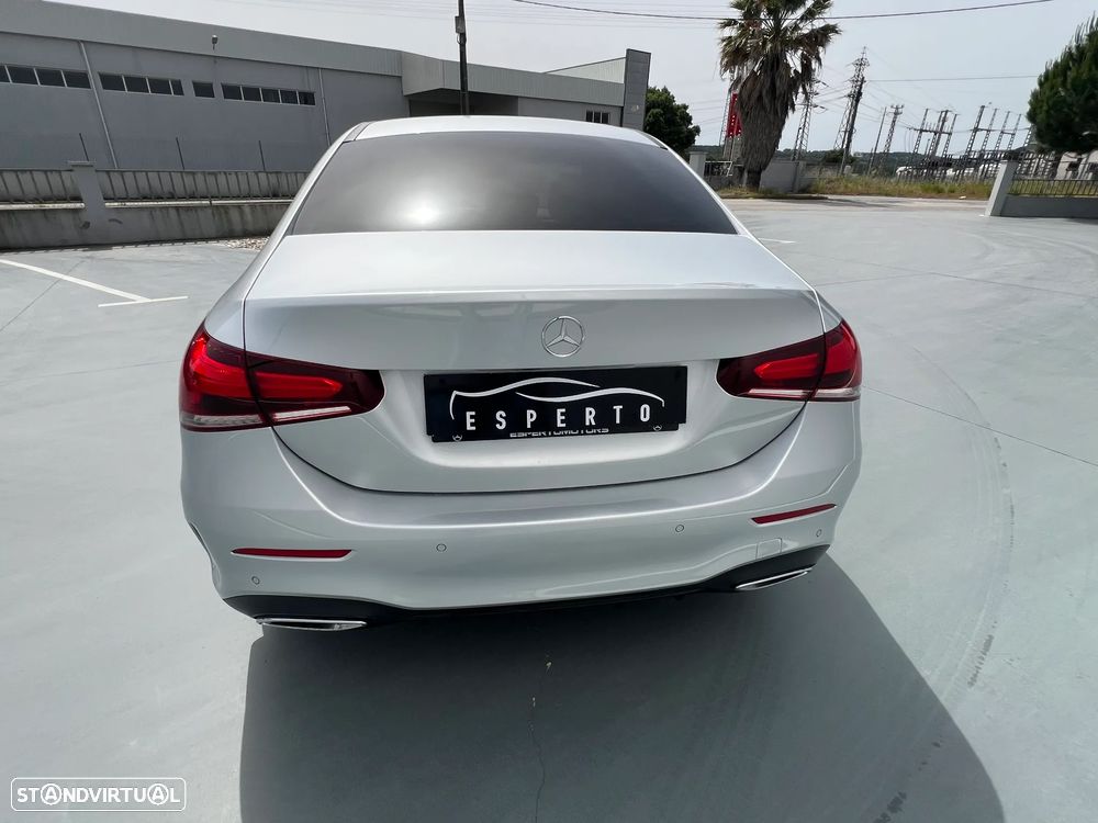 Mercedes-Benz A 180 Limousine d AMG Line Aut. - 4