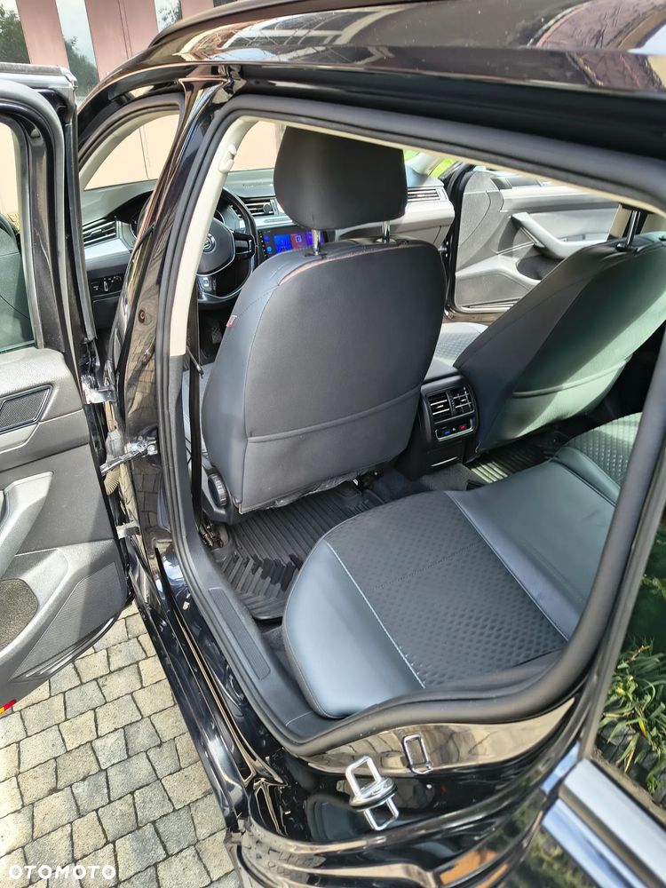 Volkswagen Passat 1.6 TDI BMT City - 14