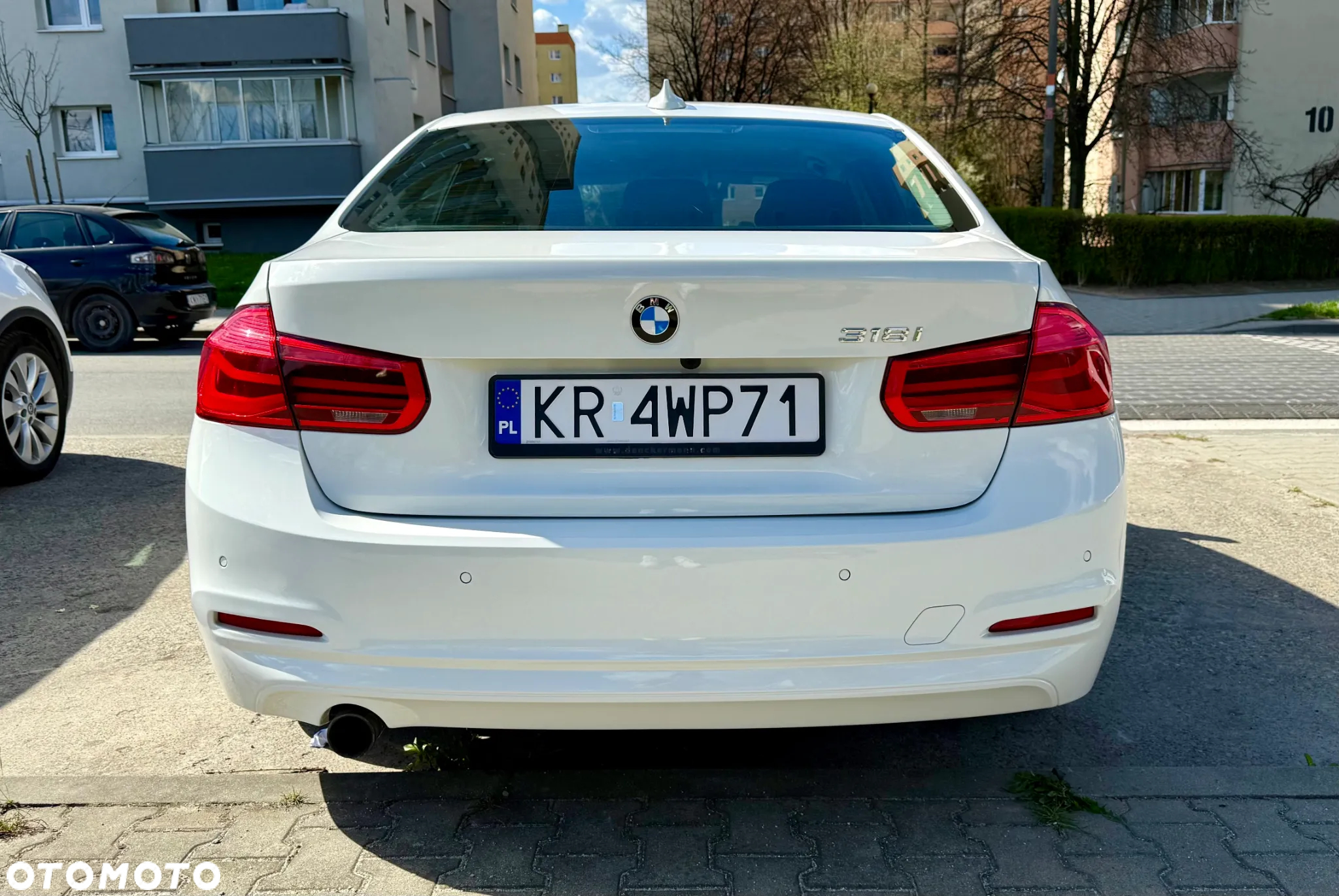 BMW Seria 3 318i - 4