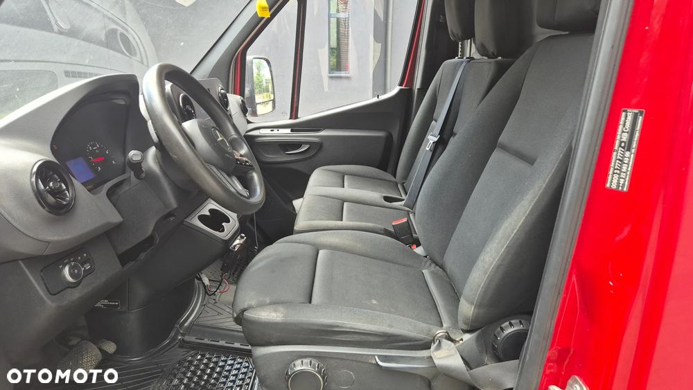 Mercedes-Benz SPRINTER - 14