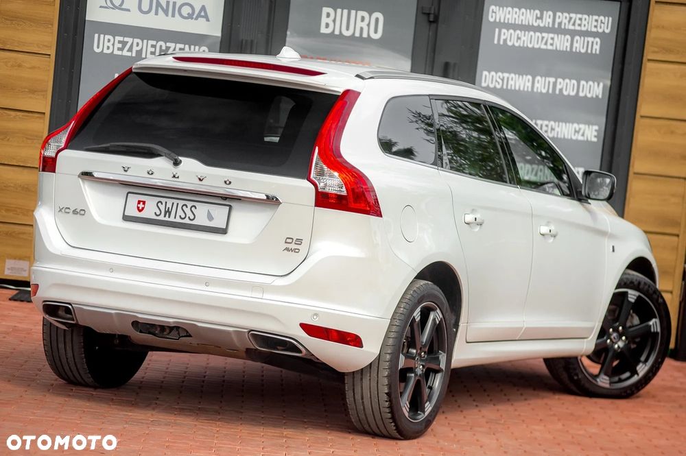 Volvo XC 60 D5 AWD Geartronic Ocean Race - 12