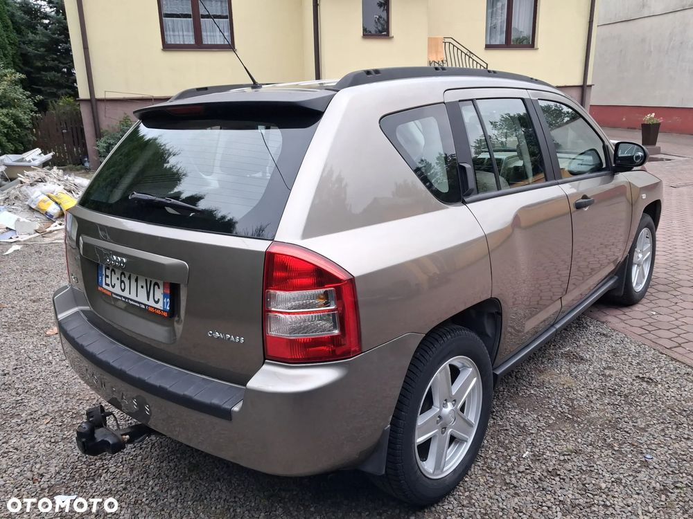 Jeep Compass 2.4 Limited - 7