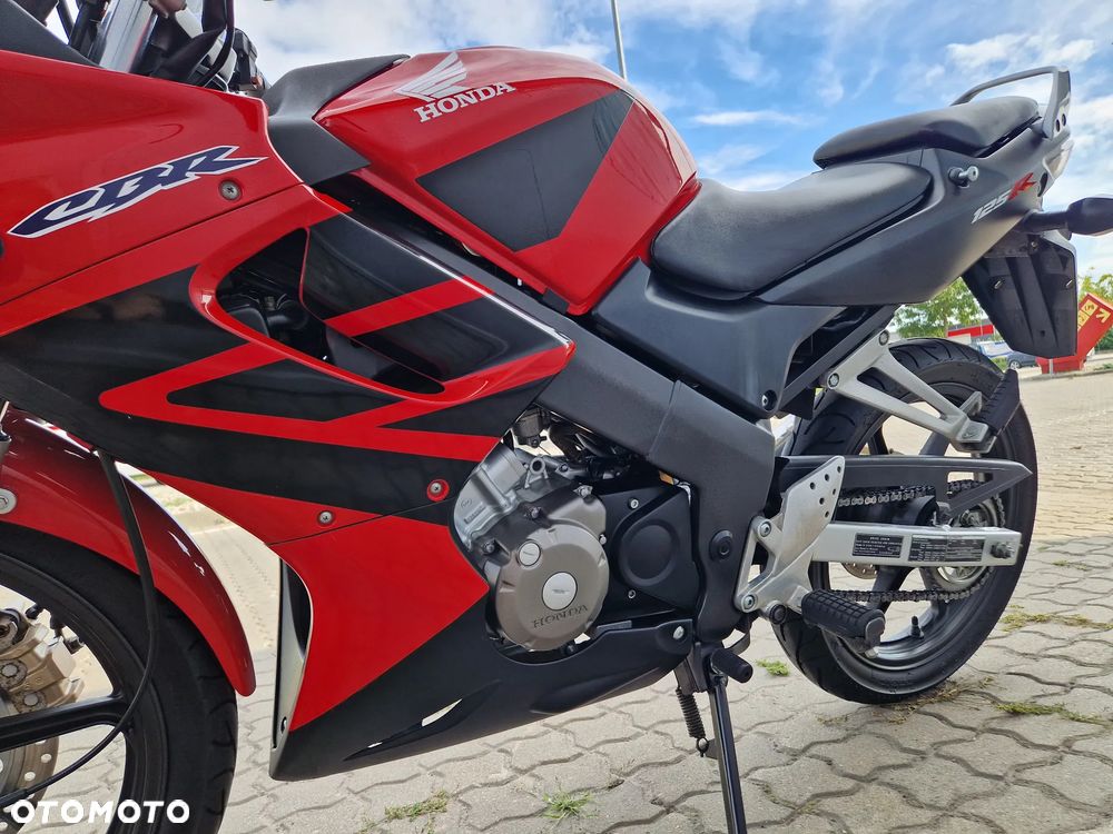 Honda CBF - 13