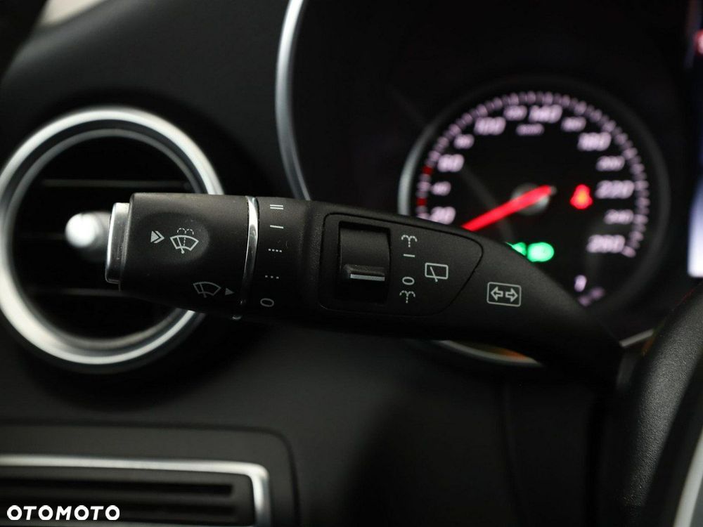 Mercedes-Benz Klasa C 180 9G-TRONIC Avantgarde - 35