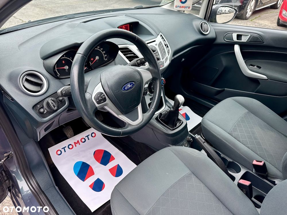 Ford Fiesta 1.25 Champions Edition - 12