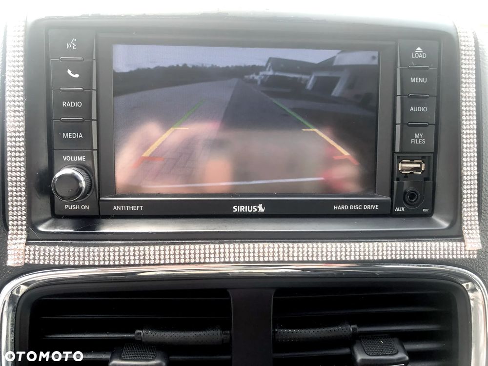 Dodge Grand Caravan - 24