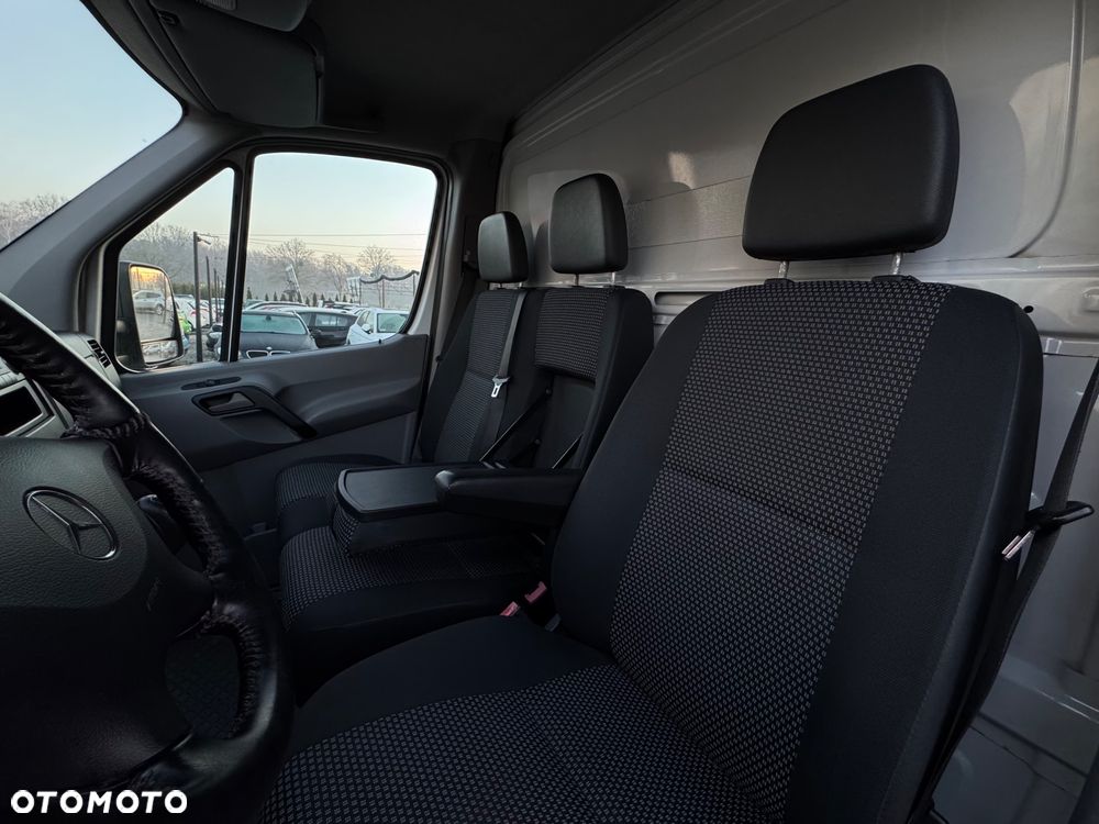 Mercedes-Benz Sprinter - 8